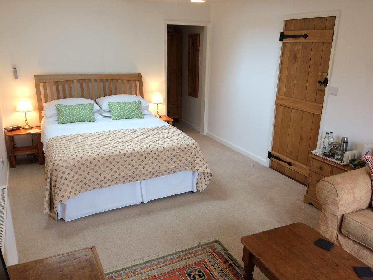 Bed and Breakfast Meadowland Farm Dolton Экстерьер фото